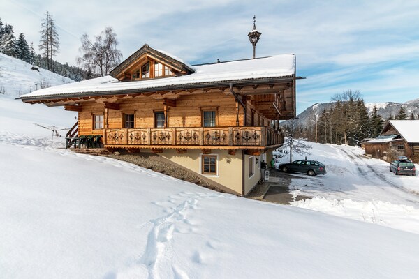 Foto van Landhuis in Eben bij Salzburger Sportwelt - Vakantiehuis in Eben im Pongau - ExteriorWinter