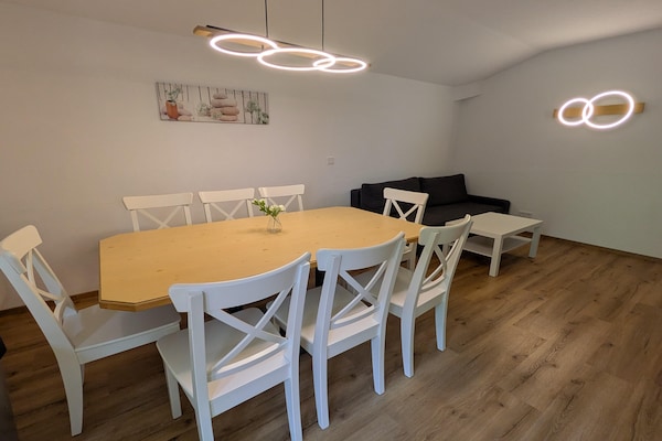 Foto van Appartement Neustift bij Stubai Skilift - Vakantiehuis in Neustift im Stubaital - LivingRoom