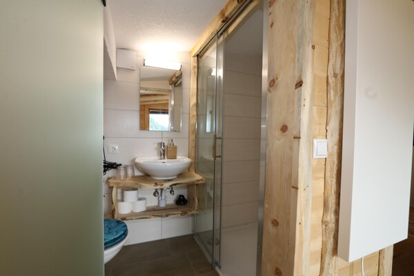 Foto van Chalet in Zillertal bij Hochzillertal Ski - Vakantiehuis in Zellberg - BathRoom