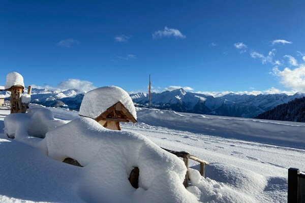 Foto van Chalet in Zillertal bij Hochzillertal Ski - Vakantiehuis in Zellberg - ViewWinter