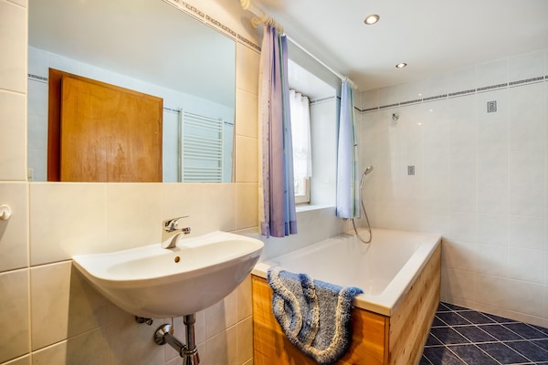 Foto van Chalet in Jochberg bij Thurnpass - Vakantiehuis in Jochberg - BathRoom