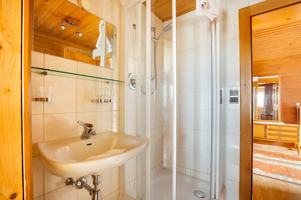 Foto van Chalet in Jochberg bij Thurnpass - Vakantiehuis in Jochberg - BathRoom