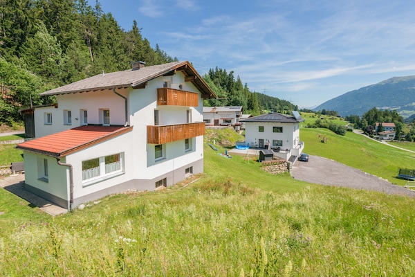 Foto van Chalet in Tirol bij Skigebied - Vakantiehuis in Wenns-Piller - ExteriorSummer