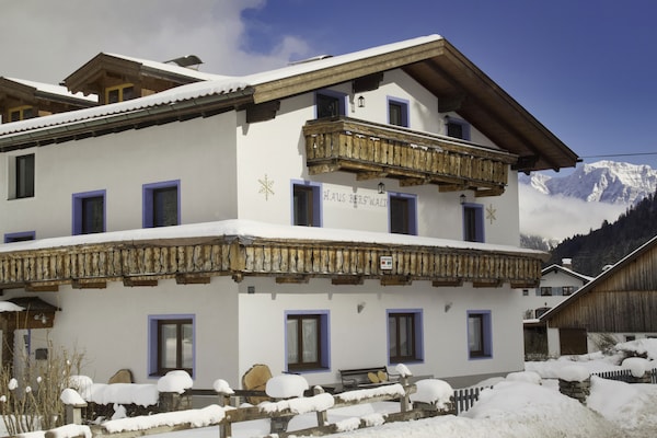 Foto van Appartement in Bichlbach bij Skipistes - Vakantiehuis in Bichlbach - ExteriorWinter