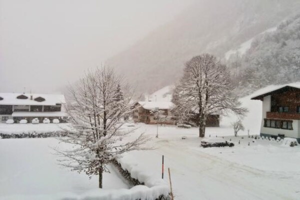 Foto van Studio in Oostenrijk met Panoramasauna - Vakantiehuis in Klösterle am Arlberg - ViewWinter