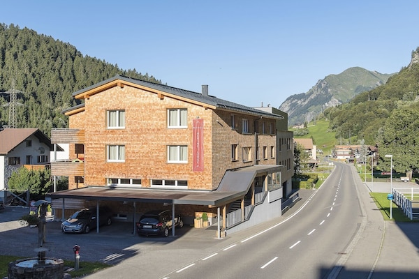 Foto van Studio in Oostenrijk met Panoramasauna - Vakantiehuis in Klösterle am Arlberg - ExteriorSummer