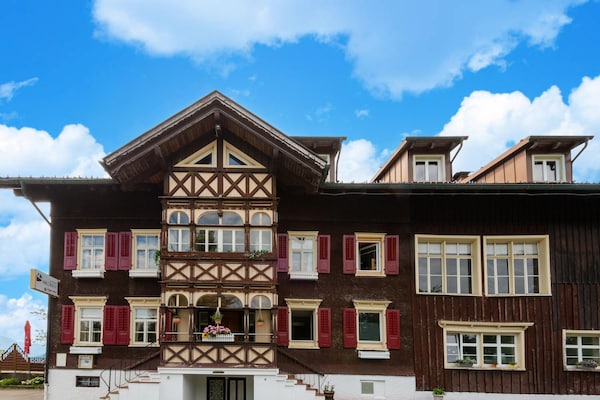 Foto van Idyllisch appartement in Sibratsgfäll - Vakantiehuis in Sibratsgfäll - ExteriorSummer