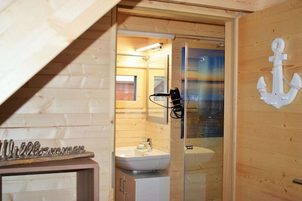 Foto van Chalet aan het meer nr. 51 - Vakantiehuis in Rust - Untagged