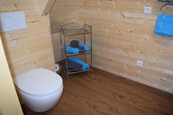Foto van Chalet aan het meer nr. 51 - Vakantiehuis in Rust - Untagged