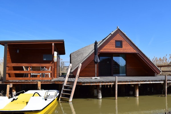 Foto van Chalet aan het meer nr. 51 - Vakantiehuis in Rust - Untagged