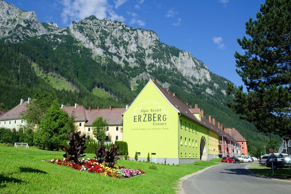 Foto van Gezellig appartement met balkon (zonder borg) - Vakantiehuis in Eisenerz - ExteriorSummer