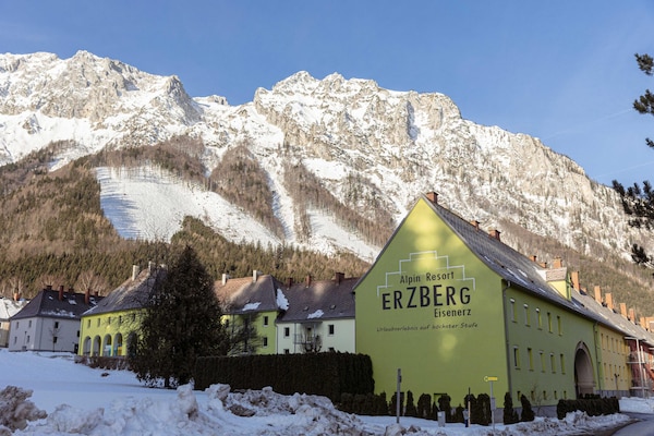 Foto van Gezellig appartement met balkon (zonder borg) - Vakantiehuis in Eisenerz - ExteriorWinter
