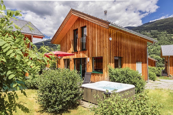Foto van Chalet met buitenjacuzzi - Vakantiehuis in Sankt Georgen ob Murau - Sankt Lorenzen ob Murau - LivingRoom