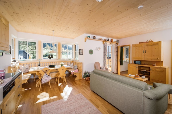 Foto van Appartement Ausseerland bij Skigebied - Vakantiehuis in Grundlsee - LivingRoom