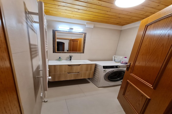 Foto van Gezellig appartement met uitzicht op de bergen - Vakantiehuis in Bad Kleinkirchheim - BathRoom