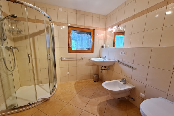Foto van Appartement met uitzicht op de bergen - Vakantiehuis in Bad Kleinkirchheim - BathRoom