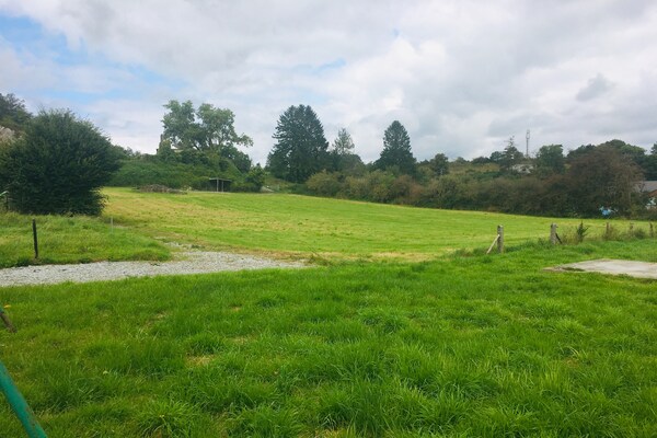 Foto van Vakantiehuis in Frasnes met tuin - Vakantiehuis in Frasnes - AreaSummer1KM