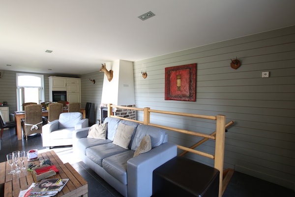 Foto van Riverside Mansion Retreat - Vakantiehuis in Fauvillers - LivingRoom