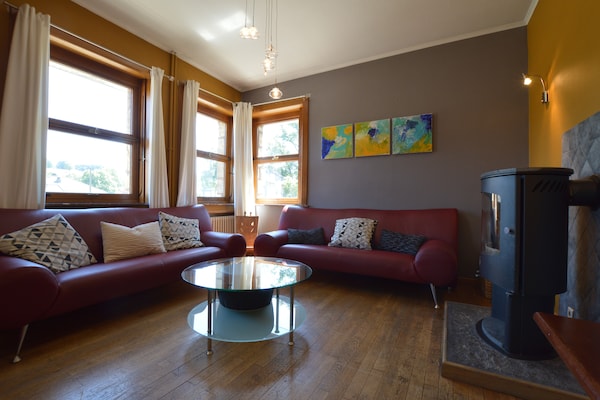 Foto van Waimes Wellness & Natuur Villa - Vakantiehuis in Waimes - LivingRoom