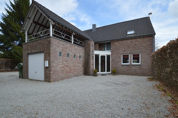 Foto van Leuk groot vakantiehuis, twee afscheidbare gedeeltes - ExteriorSummer