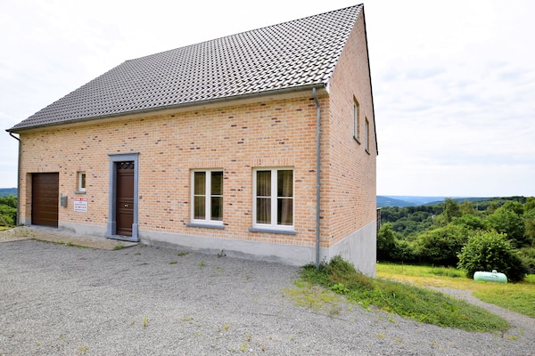 Foto van Uitzicht op de Maasvallei van Hastière - Vakantiehuis in Hastière - ExteriorSummer
