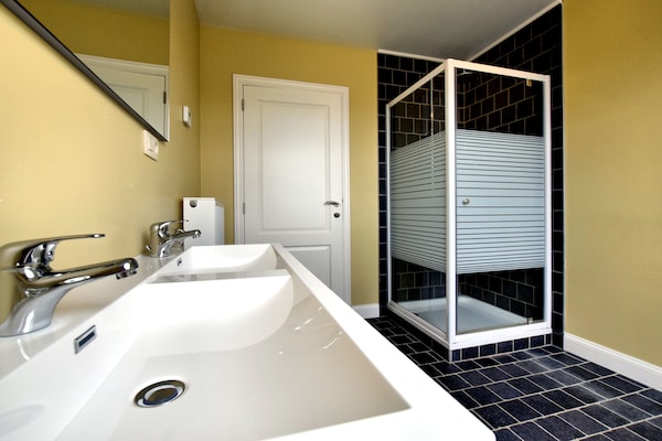Foto van Uitzicht op de Maasvallei van Hastière - Vakantiehuis in Hastière - BathRoom