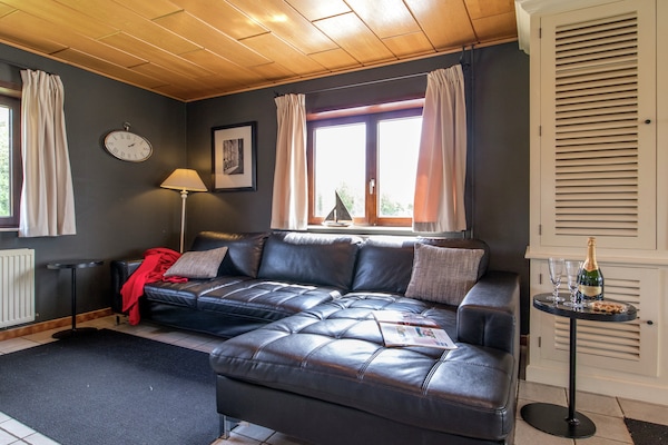 Foto van Retreat met uitzicht op het bos van Rendeux - Vakantiehuis in Rendeux-Beffe - LivingRoom