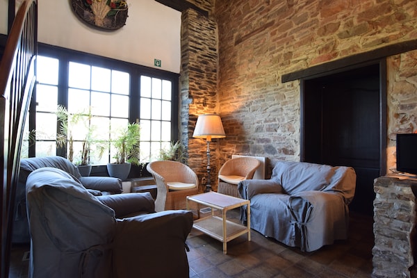 Foto van Gouvy Forest Farmhouse - Vakantiehuis in Gouvy - LivingRoom