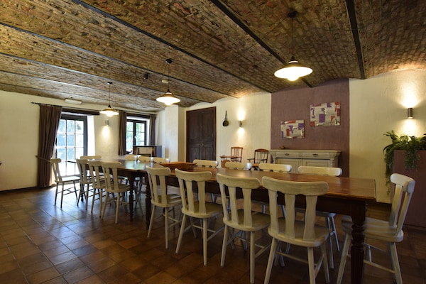 Foto van Gouvy Forest Farmhouse - Vakantiehuis in Gouvy - DiningRoom