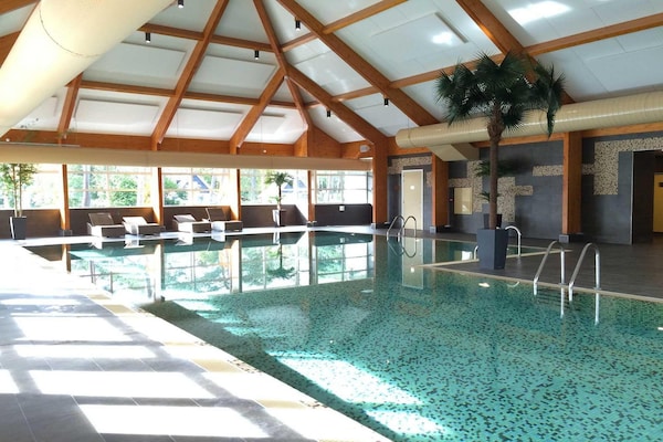 Foto van Familiechalet bij het Sandy Lake - Vakantiehuis in Mol - PoolOfHouse