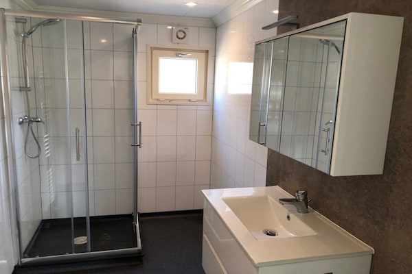 Foto van Familiechalet bij het Sandy Lake - Vakantiehuis in Mol - BathRoom