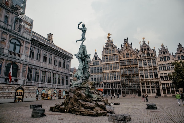 Foto van Chalet aan het water in de Antwerpse Kempen - Vakantiehuis in Mol - AreaSummer5KM