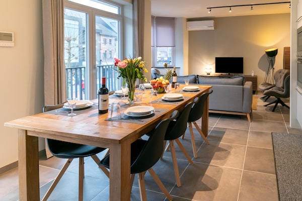 Foto van Maasmechelen Duplex Retreat - Vakantiehuis in Maasmechelen - DiningRoom