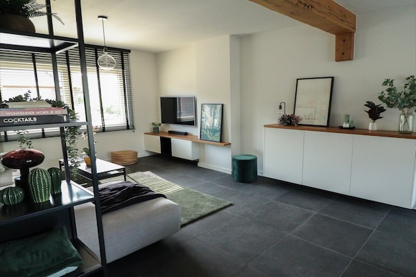 Foto van Moderne stadswoning in Hamont-Achel - Vakantiehuis in Hamont-Achel - LivingRoom
