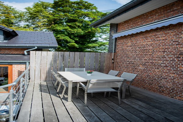 Foto van Luxe woning nabij Spa met een bubbelbad en sauna - Vakantiehuis in Spa - TerraceBalcony