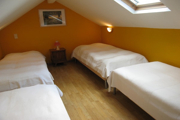 Foto van Ruim verblijf met terras - Vakantiehuis in Waimes - BedRoom