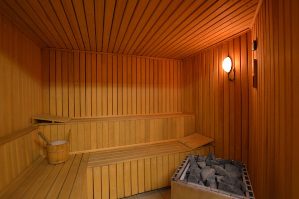 Foto van Vakantiehuis in Robertville bij Meer & Sauna - Vakantiehuis in Robertville - Wellness