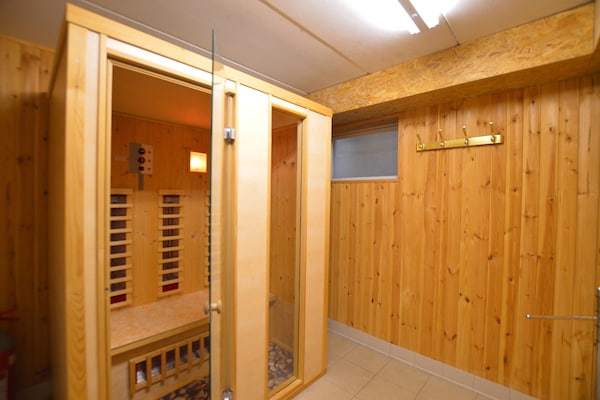 Foto van Vakantiehuis in Robertville bij Meer & Sauna - Vakantiehuis in Robertville - Wellness