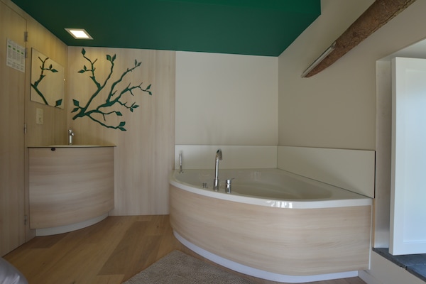 Foto van Chique toevluchtsoord nabij meer en veenmoerassen - Vakantiehuis in Waimes - BathRoom