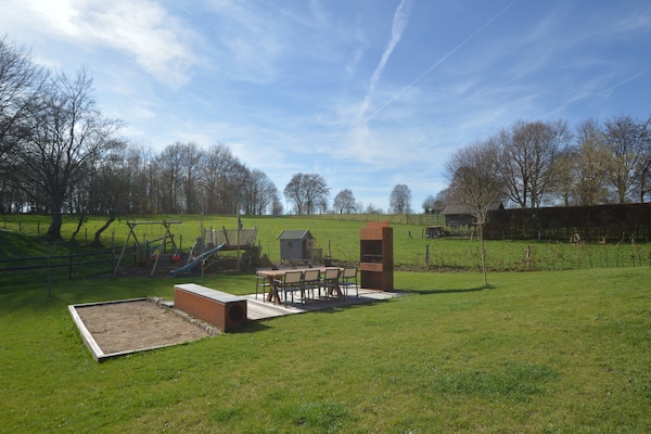 Foto van Chique toevluchtsoord nabij meer en veenmoerassen - Vakantiehuis in Waimes - ViewSummer