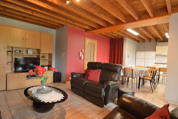 Foto van Ruim Baugnez Cottage - Vakantiehuis in Malmedy-Baugnez - DiningRoom