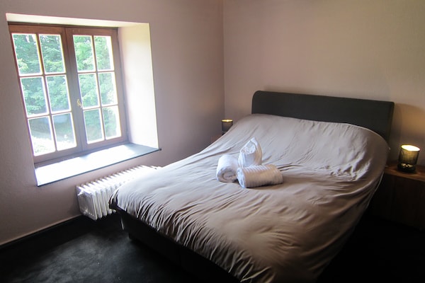 Foto van Luxe Kasteel, Basse-Bodeux - Vakantiehuis in Trois Ponts - BedRoom