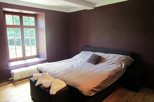Foto van Luxe Kasteel, Basse-Bodeux - Vakantiehuis in Trois Ponts - BedRoom