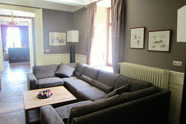 Foto van Luxe Kasteel, Basse-Bodeux - Vakantiehuis in Trois Ponts - LivingRoom