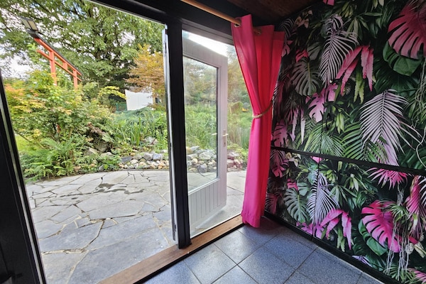 Foto van Boerderij in België met groene tuin - Vakantiehuis in Hastière-Lavaux - HallReception