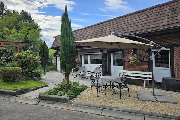 Foto van Boerderij in België met groene tuin - Vakantiehuis in Hastière-Lavaux - ExteriorSummer