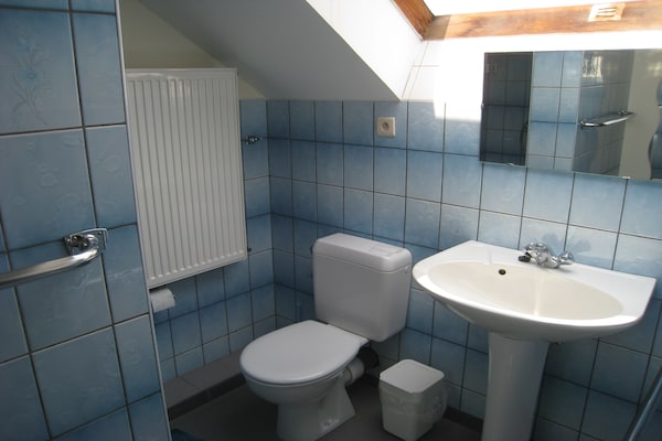 Foto van Modern verblijf met hottub - Vakantiehuis in Felenne - BathRoom