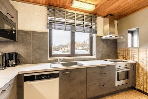 Foto van Vreedzame boerderij, Lessive - Vakantiehuis in Lessive - Kitchen