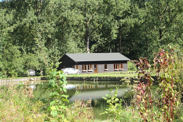 Foto van Retraite met vijvers, Braibant - Vakantiehuis in Braibant Ciney - ExteriorSummer