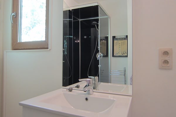Foto van Retraite met vijvers, Braibant - Vakantiehuis in Braibant Ciney - BathRoom